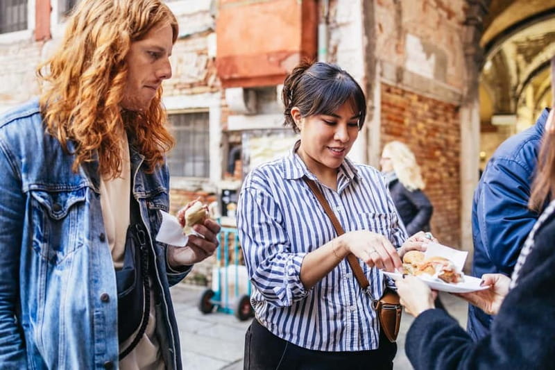 Venice: Eat Like a Local Food Tour with Wine & Spritz - Wine pairings from white to red