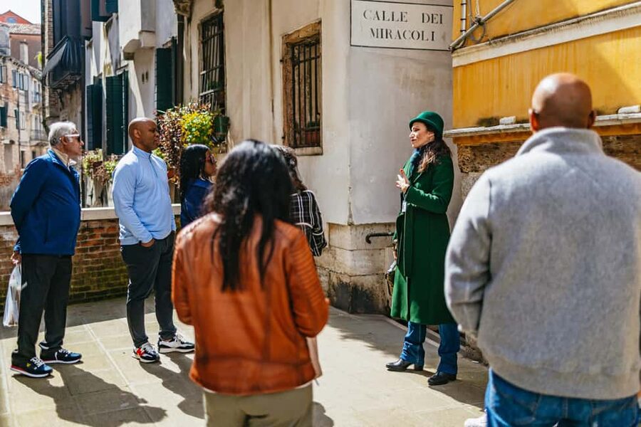 Venice: Rialto Market Food and Wine Lunchtime Tour - Key points to know before booking