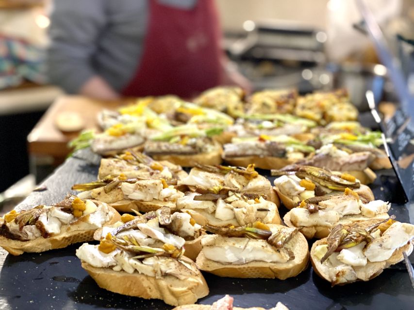 Venice: Street Food Tour with a Local Guide and Tastings - Campo San Polo and the Basilica dei Frari