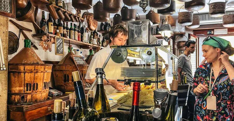 Venice: Street Food Tour with a Local Guide and Tastings - Dietary needs and adventurous eating