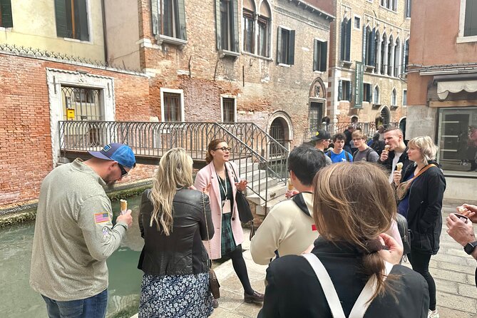 Venice Street Food Tour with Local Guide with Local Food Market Visit - Walking pace, group size, and comfort