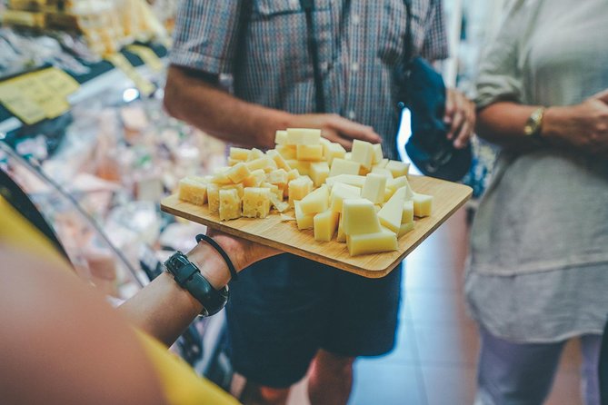 Verona All in one: Food Walking Tour, Lunch & Wine - Pace, group size, and physical demands