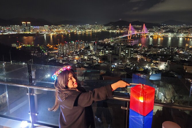Visit Busan night market and enjoy the night view of Busan harbor - Meeting at Jagalchi Station at 7pm