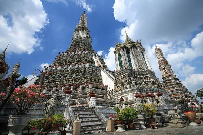 Visit Wat Pho and Wat Arun with Local Expert - Key points to know before booking