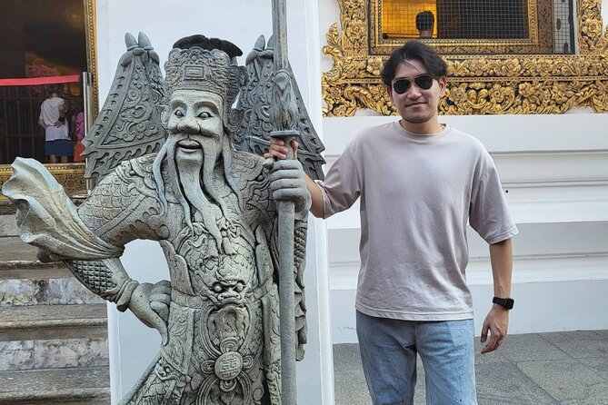 Visit Wat Pho and Wat Arun with Local Expert - Cancellation and final booking advice