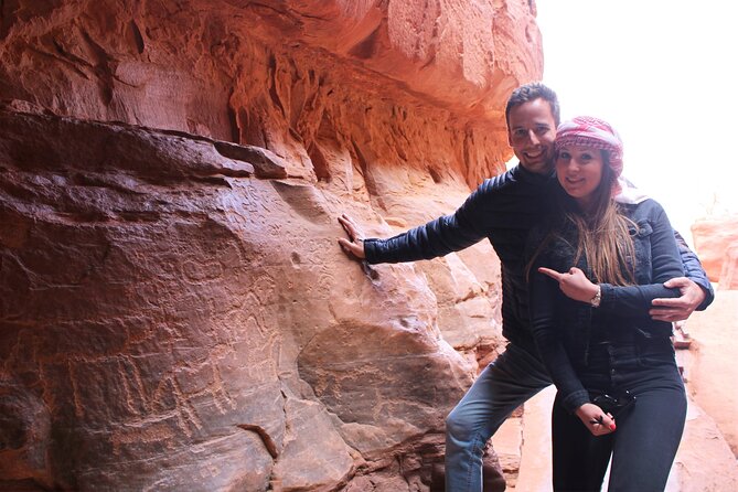 Wadi Rum: Explorer Jeep Tour PASS + Local Food + Optional Stay - What makes this Wadi Rum tour worth considering