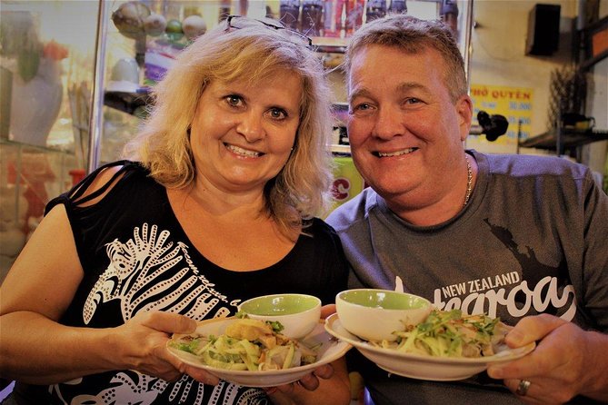 Walking Street Food Evening Safari with 20 tastings - What the $49 price really covers