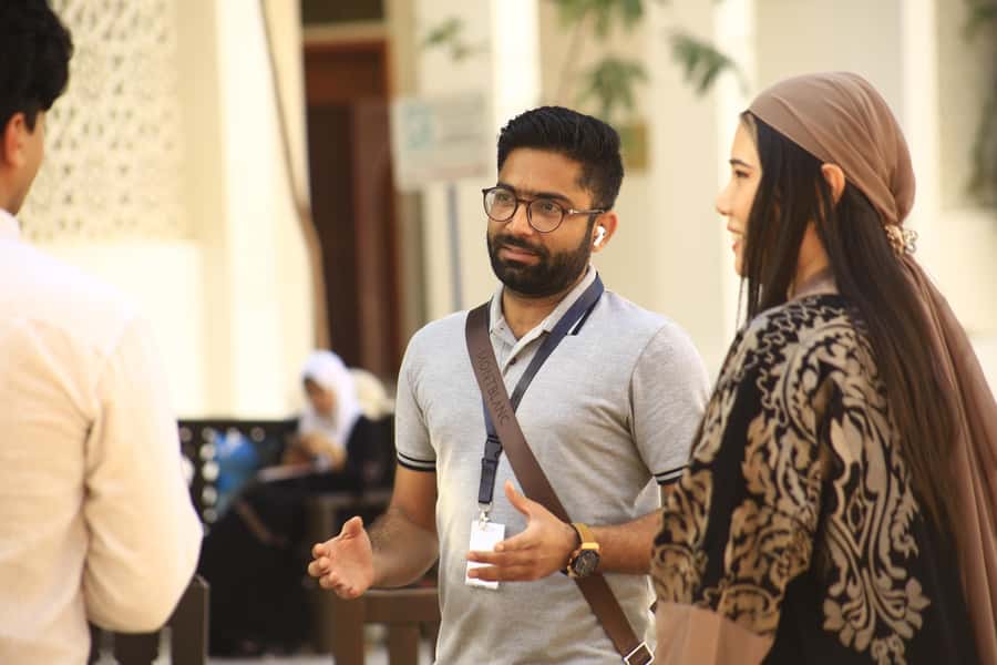 Walking Tour in Dubai. Souks, museums, Local Food Testing - Spice Souk: smells, samples, and useful browsing